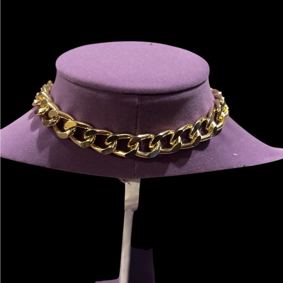 Louis Vuitton #310 Lock & Key on unbranded Gold Buckle Chain Necklace - Picture 5 of 8